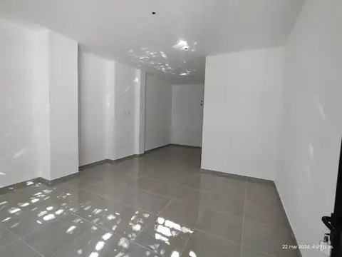 Local en Alquiler en Villa Centenario, $ 450.000