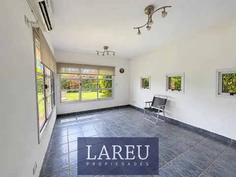 Casa en Venta con 7 cocheras