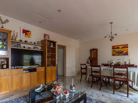 Depto Tipo Casa 4 ambientes con 2 baños