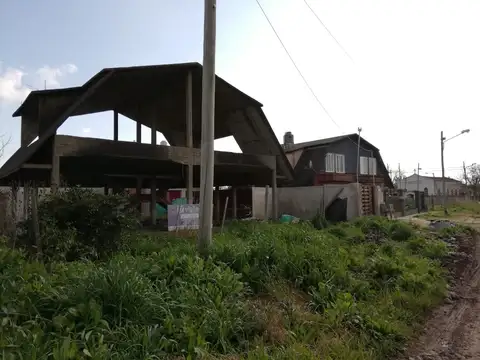 DOS DUPLEX A TERMINAR EN SOURIGUES