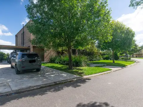 Casa en Alquiler en El Canton - Norte, USD 2.800