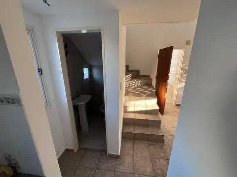 Duplex en Alquiler en La Plata [Cod: 161-1714]