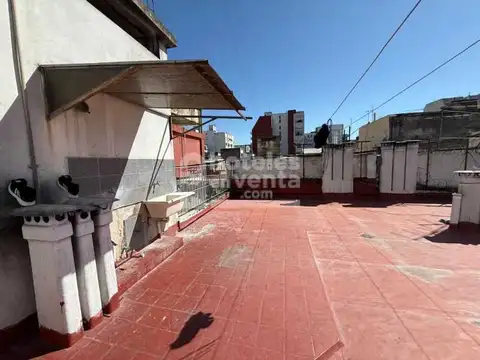 Av Belgrano y La Rioja