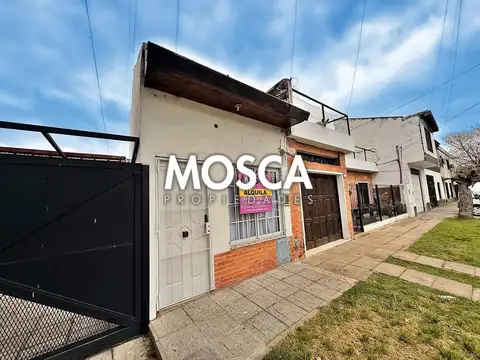 Duplex en alquiler Moreno centro.