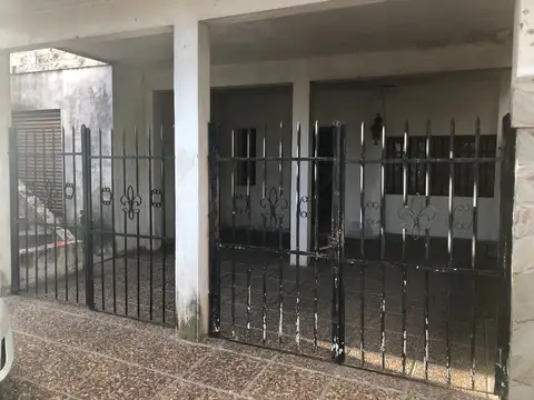 Depto Tipo Casa en Venta con 1 cocheras