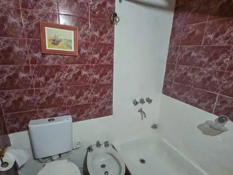 Dúplex 3 amb. con patio al frente - Apto crédito - Parque Luro