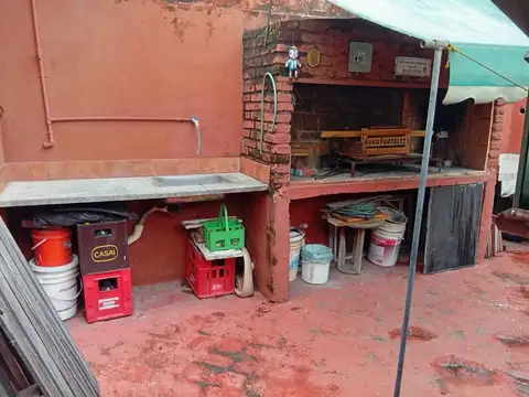 Depto Tipo Casa 4 ambientes con 2 baños