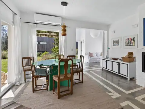 Casa de 4 dormitorios en Laguna Blanca, Manantiales 100