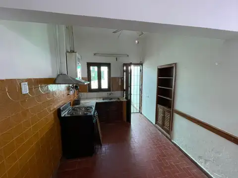 VENTA CASA 3 DORM BARRIO GUEMES