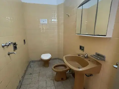 Casa en alquiler en Refinerias