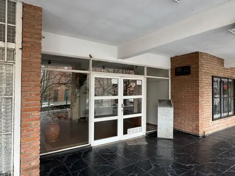 Departamento en Alquiler en Guemes, $ 600.000