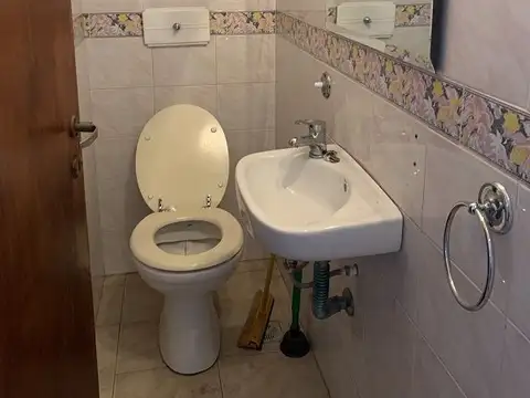 Depto Tipo Casa en Venta en Ramos Mejía, USD 190.000