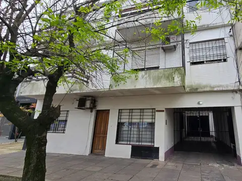 Departamento 2 ambientes c/ Cochera- Alquiler- Castelar