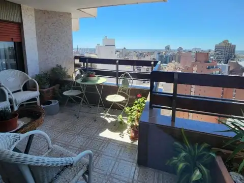Departamento en Venta con 2 cocheras
