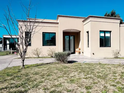 VENTA CASA 4 AMBIENTES RUMENCO JOVEN