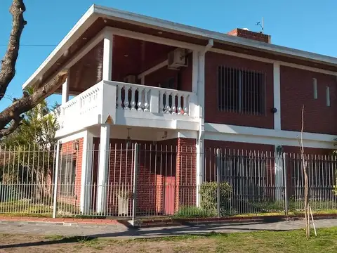Rivadavia al 1300
