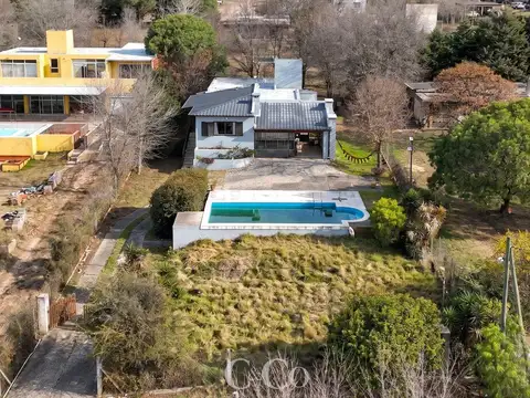 Casa en Venta con 1 cochera