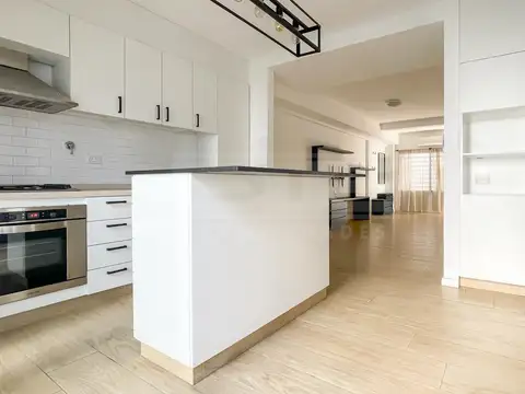 Depto Tipo Casa 5 ambientes con 2 baños