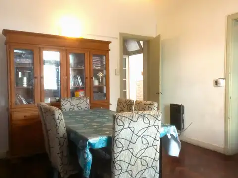 Depto Tipo Casa en Venta 52 años
