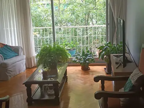 VENTA DE CINCO AMB EN BARRIO NORTE DIVINO LUMINOSO!