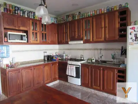 Casa 3 ambientes con 1 baño