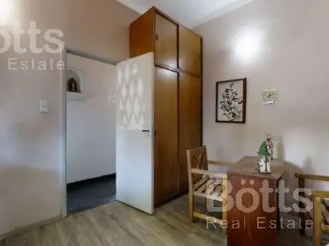 Casa 10 ambientes con 3 baños
