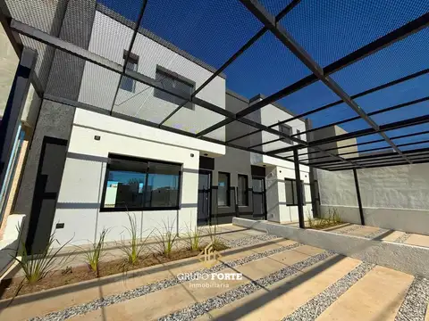 Duplex en venta- Docta, 3 dormitorios con patio