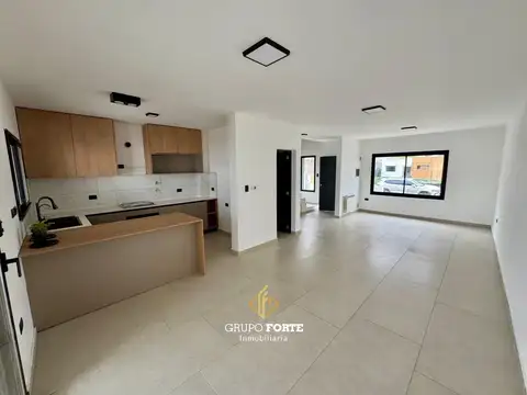 Depto Tipo Casa en Venta de 3 dormitorios