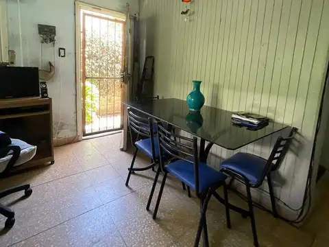 Depto Tipo Casa 2 ambientes con 1 baño