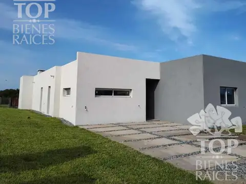 Casa  en Venta en Costa Esmeralda, Costa Atlántica, Buenos Aires