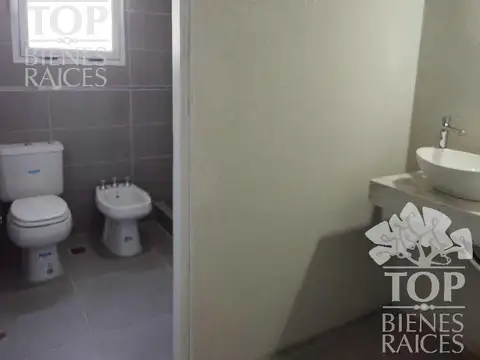 Casa 3 ambientes con 3 baños