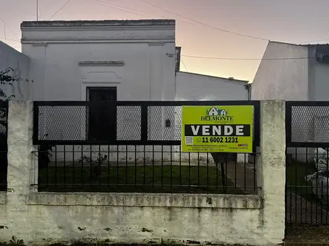 CASA ANTIGUA A REMODELAR CON 3 HABITACIONES EN VENTA, GENERAL LAS HERAS