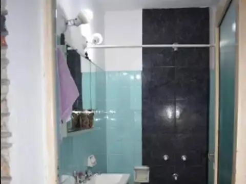 Departamento 5 ambientes con 2 baños