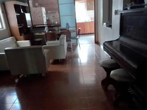 Calle Laprida 4700