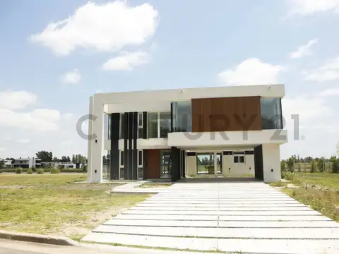 CASA EN VENTA EN BRANDSEN, ÁREA 60.