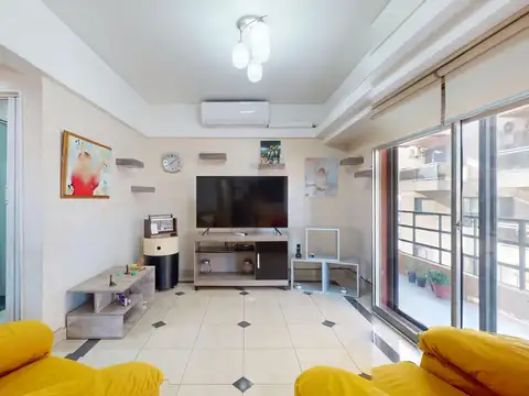 DEPARTAMENTO 5 AMB EN VENTA EN AVELLANEDA BALCON