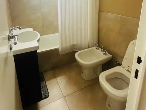 Departamento en Alquiler en Barrio Parque., $ 580.000