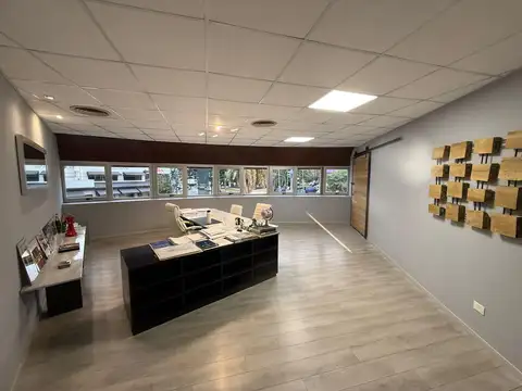 Oficina Monoambiente con 2 baños