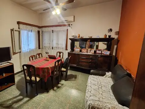Casa en Alquiler en Caseros, $ 1.200.000