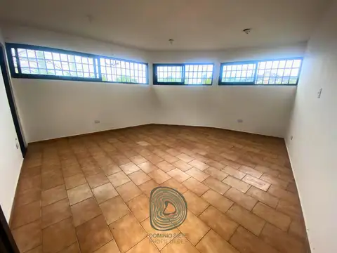 Oficina en Alquiler en Villa Belgrano, $ 300.000