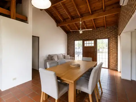 Casa en Venta en City Bell, USD 140.000