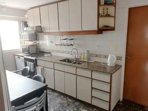 Departamento 4 ambientes con 2 baños