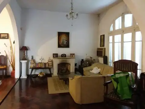Casa en Venta en Jose Leon Suarez, USD 155.000