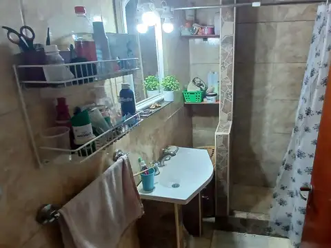 Depto Tipo Casa en Venta 40 años