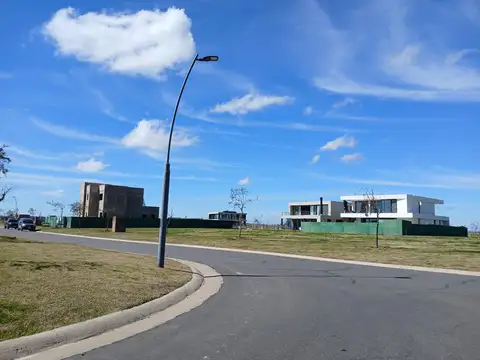 Complejo residencial AMARRAS-PUERTOS DEL LAGO