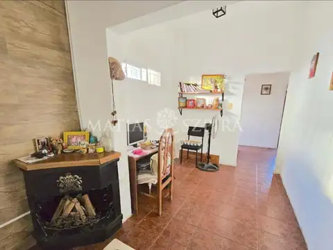 Casa 3 ambientes con 1 baño