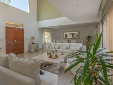 Casa en Alquiler o Venta en El Portillo