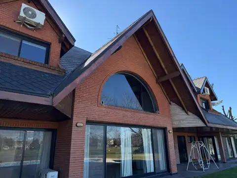Casa en Venta de 5 dormitorios