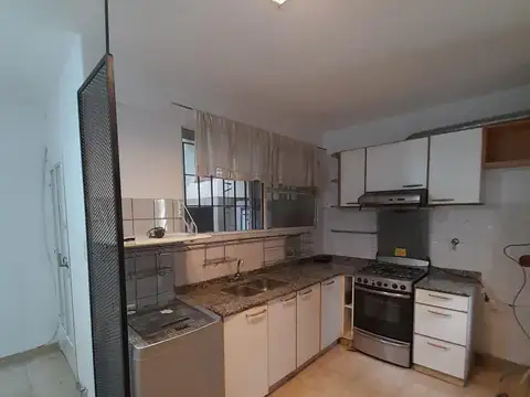Casa en Alquiler con 1 cochera