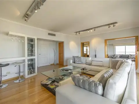 Departamento en Venta con 2 cocheras